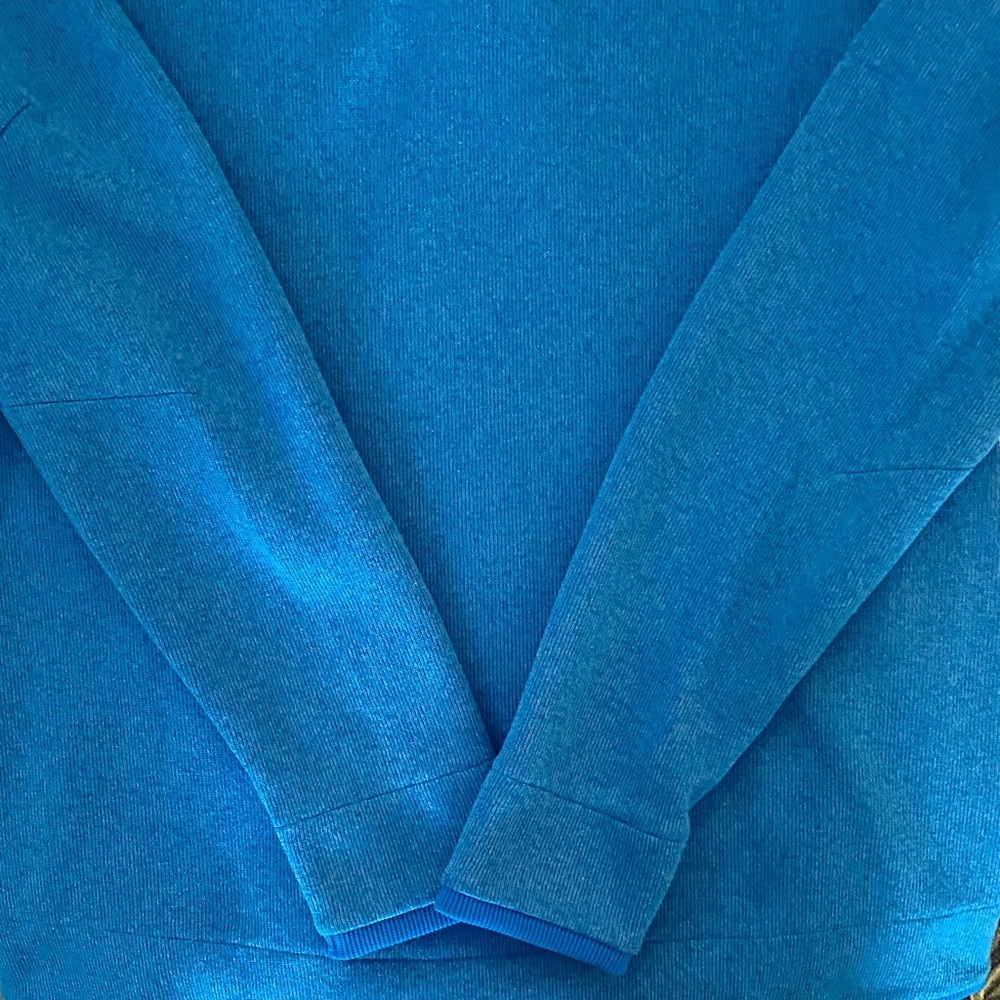 Under Armour Men's Bright Blue Long Sleeve Shirt - Picture 5 of 7